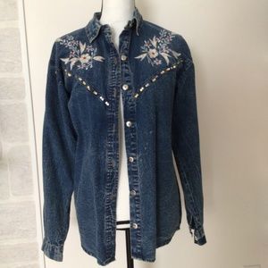 Embroidered denim shirt, long sleeves, button down